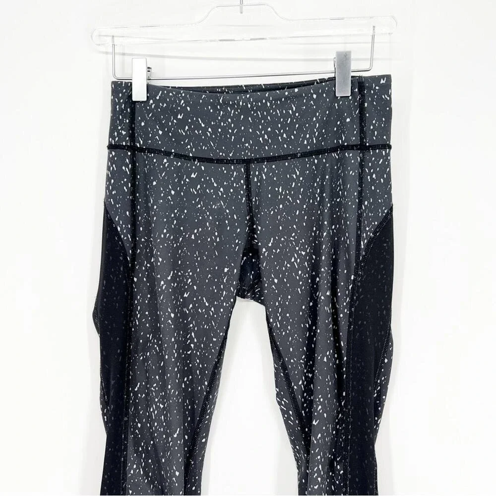 Lululemon Butterfly Texture Leggings Women's Size 4 Workout Activewear